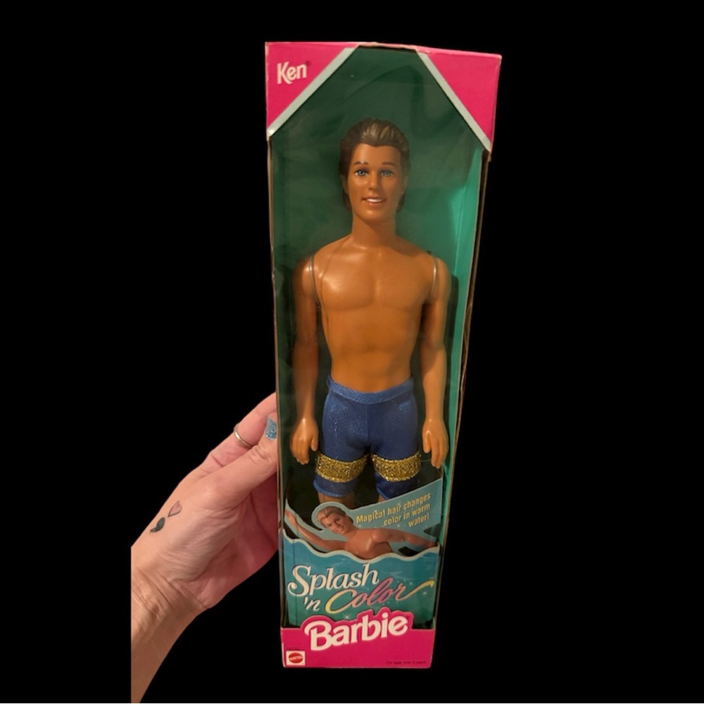 Barbie Splash 'n Color Ken Doll is a vintage Mattel doll from 1996
